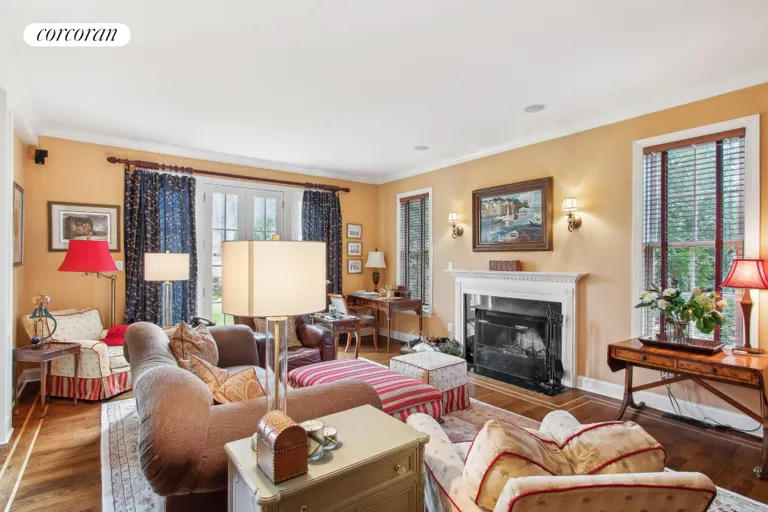 New York City Real Estate | View 14 Fourteen Hills Court | Living Room | View 4