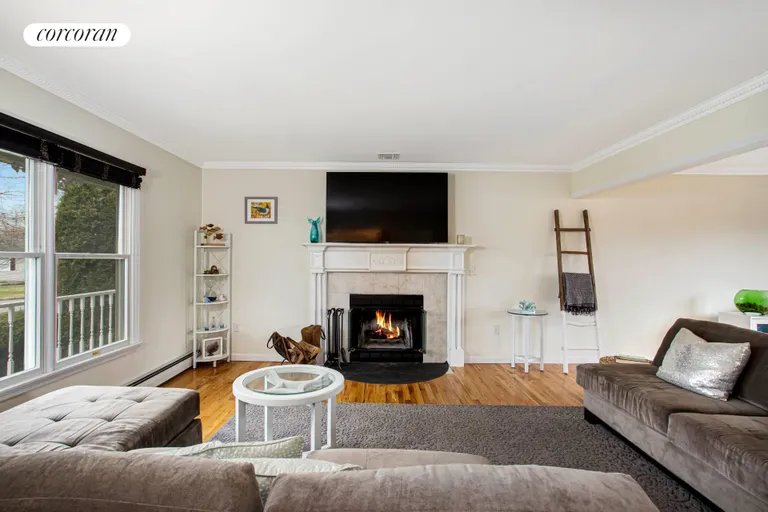 New York City Real Estate | View 80 May Drive | 4 Beds, 3 Baths | View 1