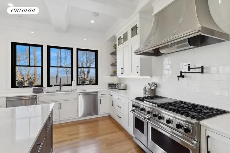New York City Real Estate | View 17877 Soundview Avenue | Kitchen | View 16
