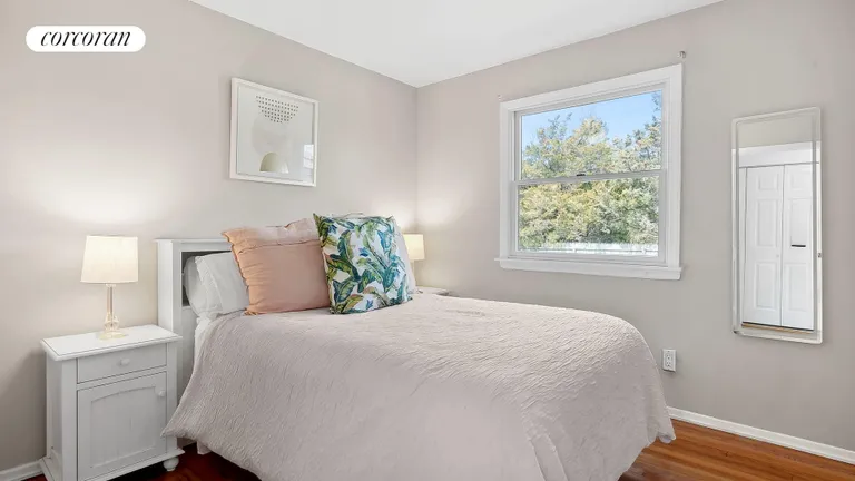 The Hamptons Real Estate | View 9 Tanners Neck Lane | Four Bedrooms | View 8