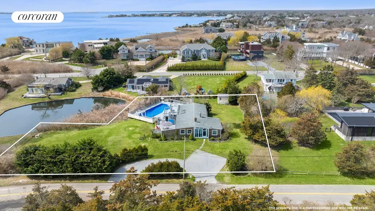 The Hamptons Real Estate | View 9 Tanners Neck Lane | 0.62 Acres | View 20