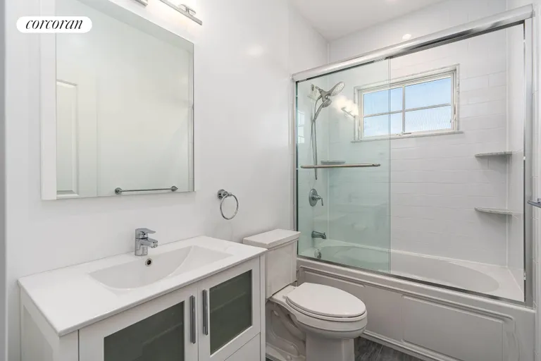 The Hamptons Real Estate | View 1263 Northville Turnpike | Bathroom | View 28