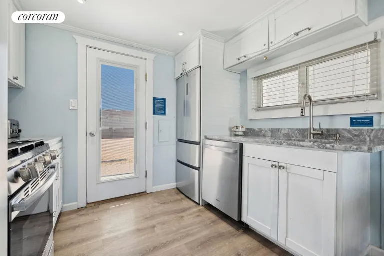 6 Soundview Drive, Cottage 7, Montauk, NY 11954 Property for sale