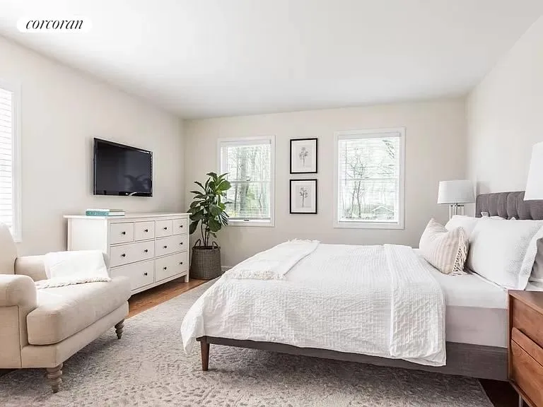 New York City Real Estate | View 2 Bay View Drive West | Primary Bedroom, First Floor | View 7