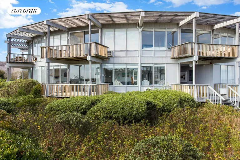 The Hamptons Real Estate | View 101 Dune Road | Building B | View 3