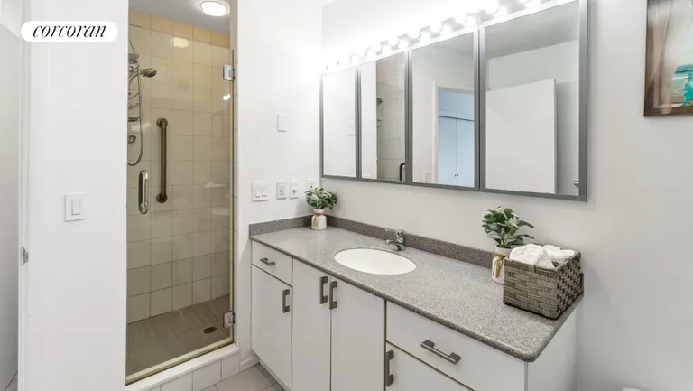 New York City Real Estate | View 34 Hawthorne Road | Primary Bathroom En-Suite | View 28