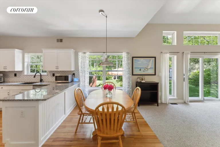 The Hamptons Real Estate | View 29 Hollow Lane | room 12 | View 13