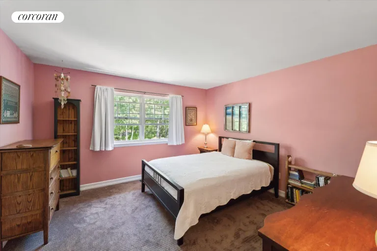 The Hamptons Real Estate | View 29 Hollow Lane | room 22 | View 23