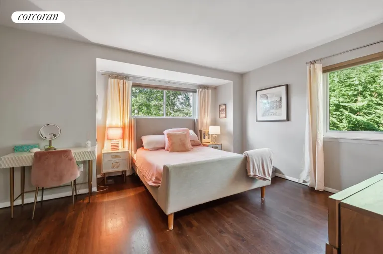 New York City Real Estate | View 24 Crestview Drive | room 15 | View 16