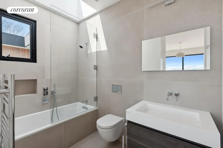 New York City Real Estate | View  | Bath 2 | View 24