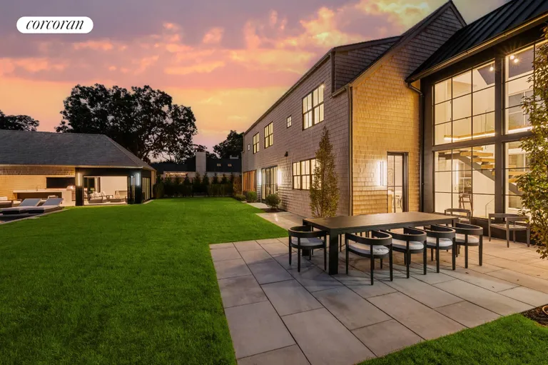 The Hamptons Real Estate | View 510 Abrahams Path | room 6 | View 7