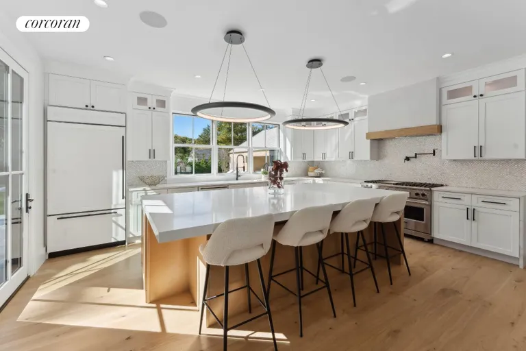 The Hamptons Real Estate | View 510 Abrahams Path | room 14 | View 15
