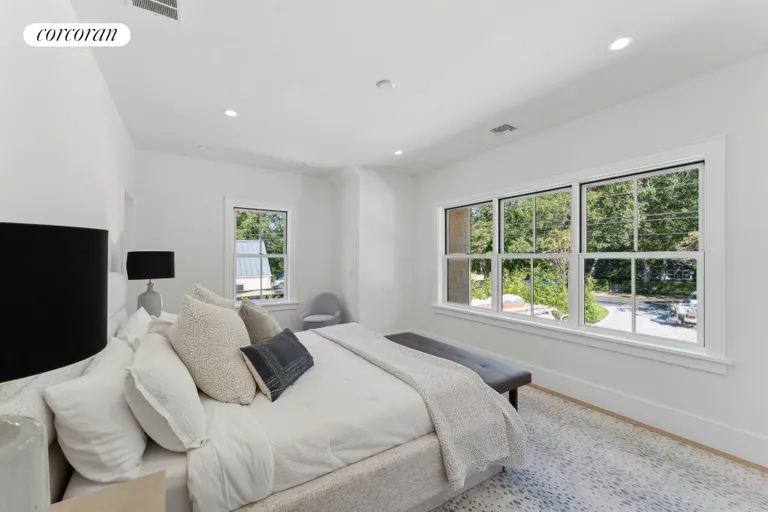 The Hamptons Real Estate | View 510 Abrahams Path | room 30 | View 31