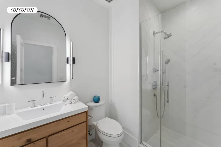 The Hamptons Real Estate | View 510 Abrahams Path | room 31 | View 32