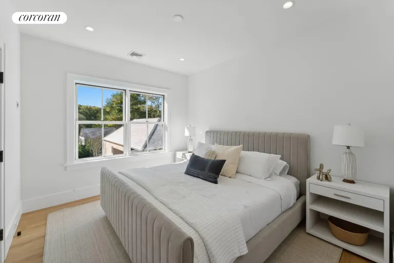 The Hamptons Real Estate | View 510 Abrahams Path | room 33 | View 34