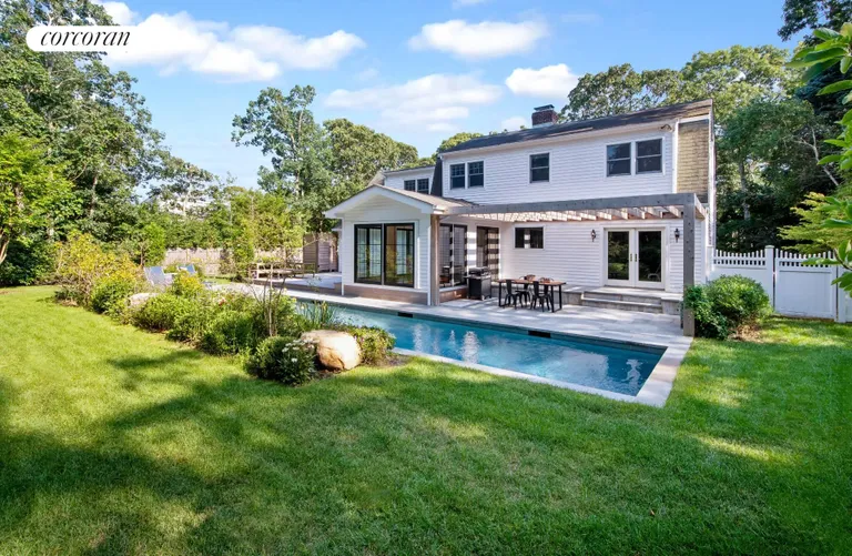 The Hamptons Real Estate | View 8 Harvest Lane | room 2 | View 3