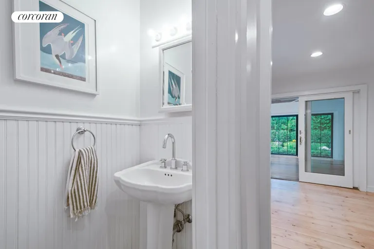 The Hamptons Real Estate | View 8 Harvest Lane | room 16 | View 17