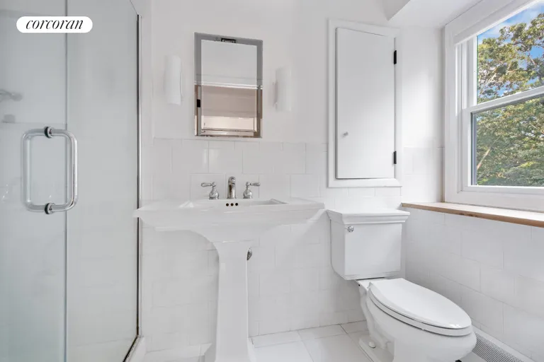 The Hamptons Real Estate | View 8 Harvest Lane | room 24 | View 25