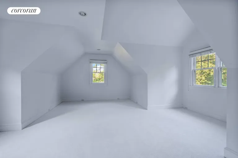 The Hamptons Real Estate | View 8 Harvest Lane | room 25 | View 26