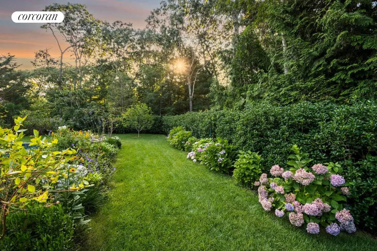 The Hamptons Real Estate | View 8 Harvest Lane | room 28 | View 29