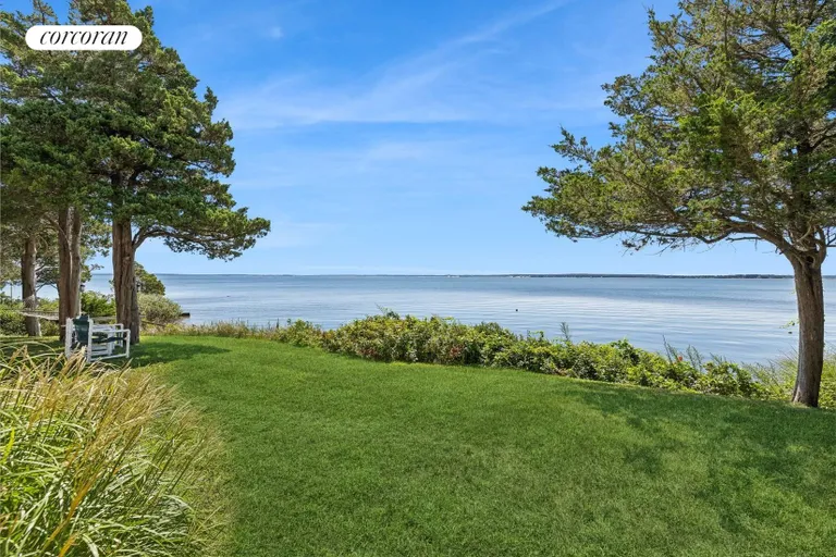 New York City Real Estate | View 1487 Peconic Bay Blvd. | room 4 | View 5