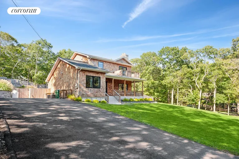 The Hamptons Real Estate | View 6 Ridgeway Road | room 4 | View 5