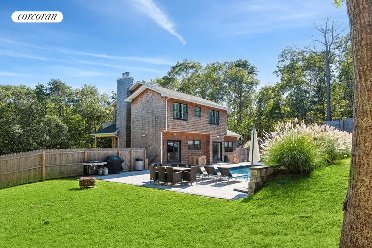 The Hamptons Real Estate | View 6 Ridgeway Road | room 20 | View 21