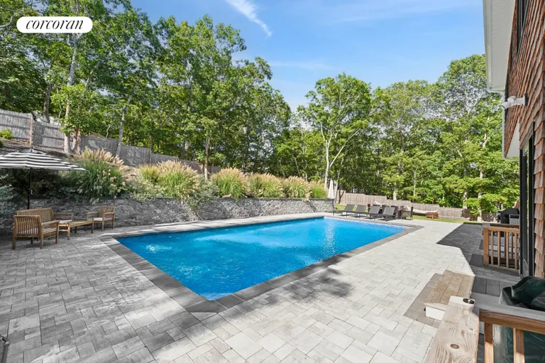 The Hamptons Real Estate | View 6 Ridgeway Road | room 21 | View 22