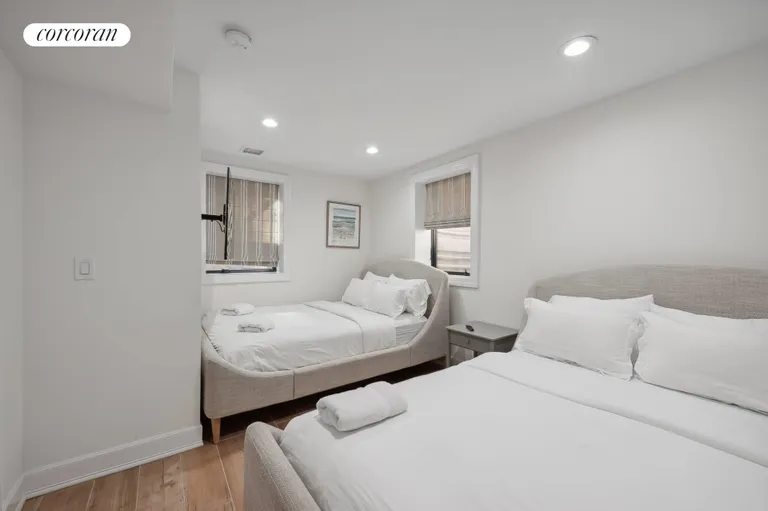 The Hamptons Real Estate | View 6 Ridgeway Road | room 25 | View 26