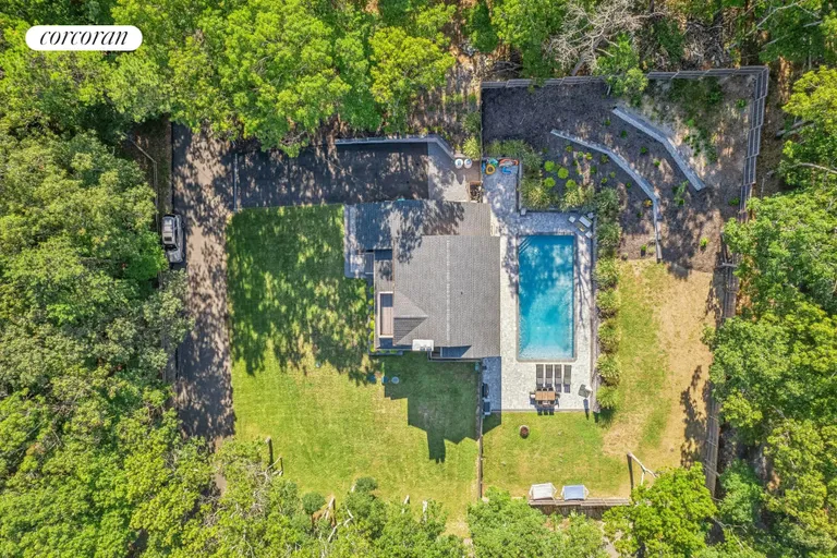 The Hamptons Real Estate | View 6 Ridgeway Road | room 32 | View 33