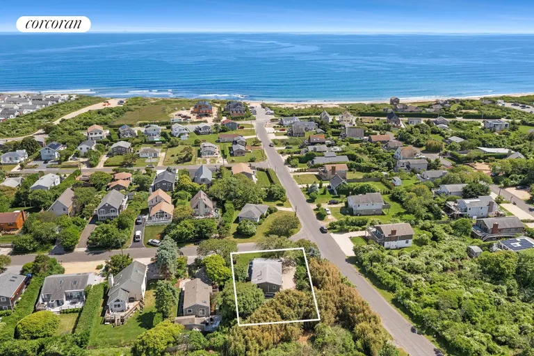 The Hamptons Real Estate | View 50 Agnew Avenue | room 2 | View 3