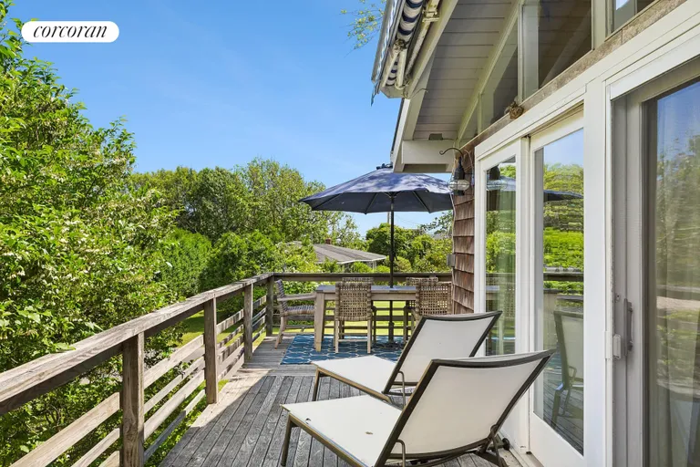 The Hamptons Real Estate | View 50 Agnew Avenue | room 7 | View 8