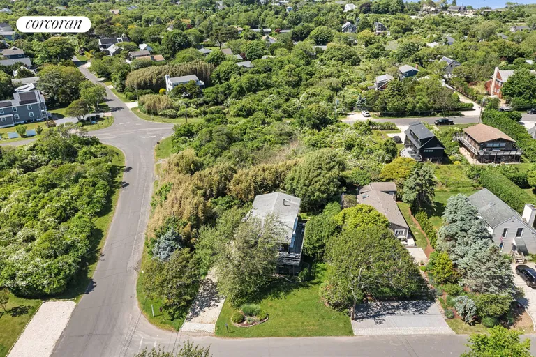 The Hamptons Real Estate | View 50 Agnew Avenue | room 16 | View 17