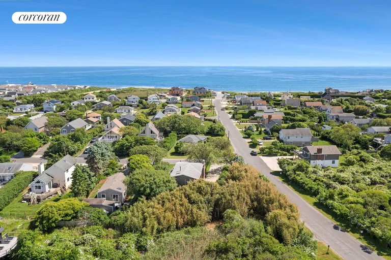 The Hamptons Real Estate | View 50 Agnew Avenue | room 21 | View 22