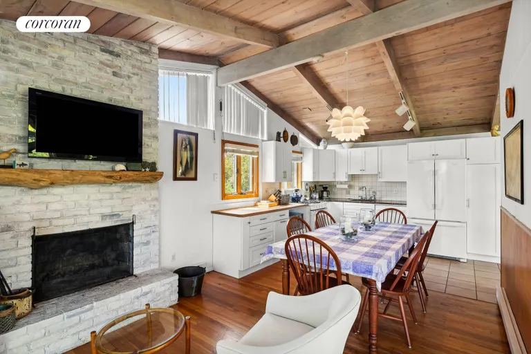 The Hamptons Real Estate | View 50 Agnew Avenue | room 25 | View 26