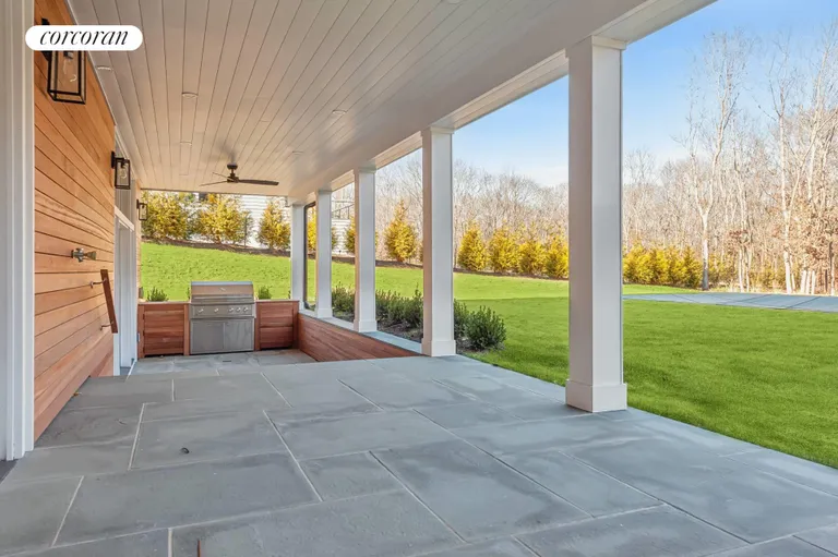 The Hamptons Real Estate | View 25 Margaret Drive | room 4 | View 5