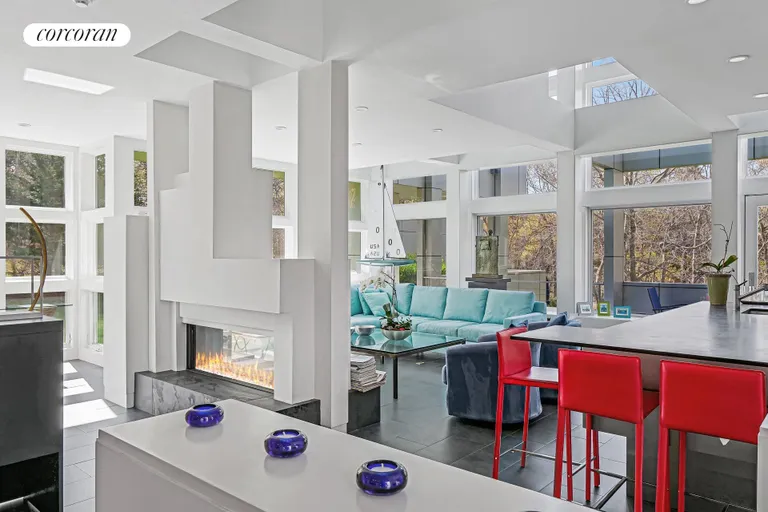 The Hamptons Real Estate | View 454 Broadway | room 4 | View 5