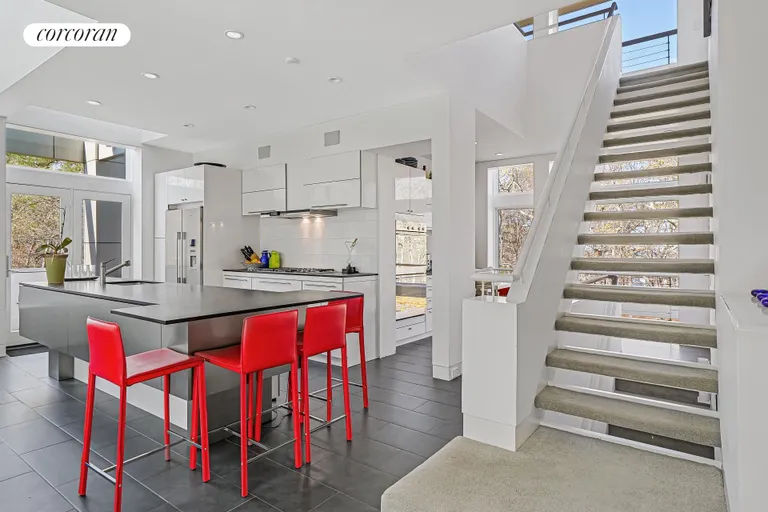 The Hamptons Real Estate | View 454 Broadway | room 5 | View 6