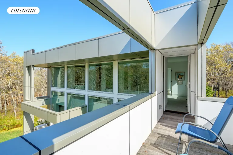 The Hamptons Real Estate | View 454 Broadway | room 14 | View 15