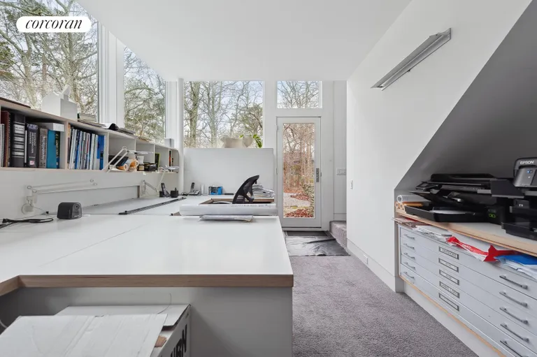 The Hamptons Real Estate | View 454 Broadway | room 21 | View 22