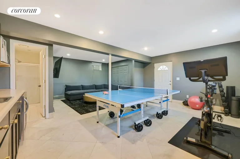 The Hamptons Real Estate | View 36 Charla Drive | Partially Finished Lower Level | View 25