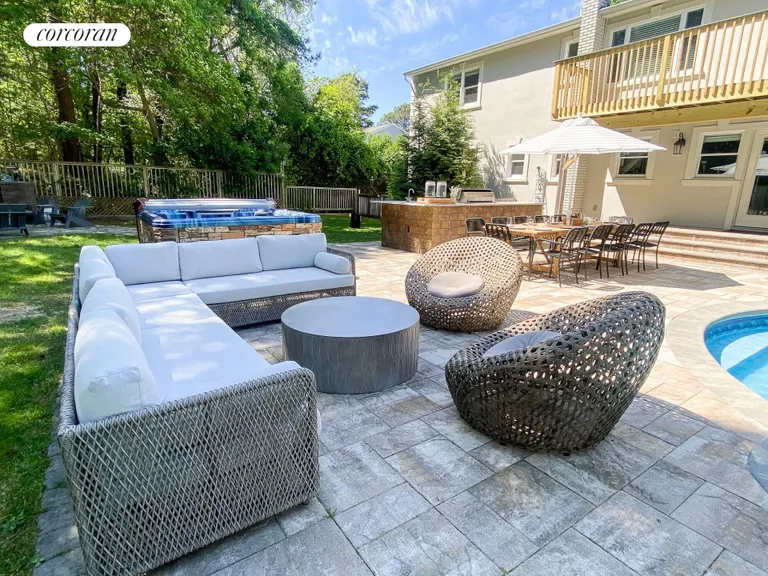 The Hamptons Real Estate | View 36 Charla Drive | Private Backyard | View 32