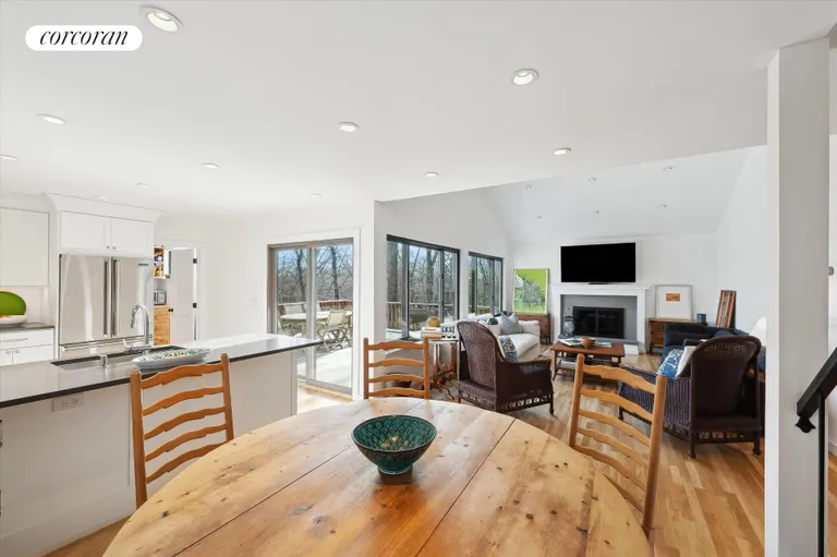 The Hamptons Real Estate | View 190 Treescape Drive Unit 9C | room 3 | View 4