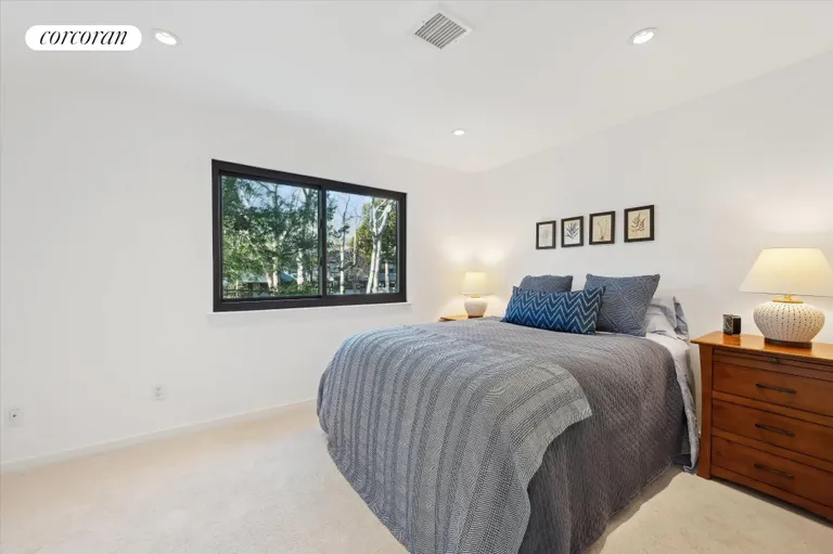 The Hamptons Real Estate | View 190 Treescape Drive Unit 9C | room 13 | View 14