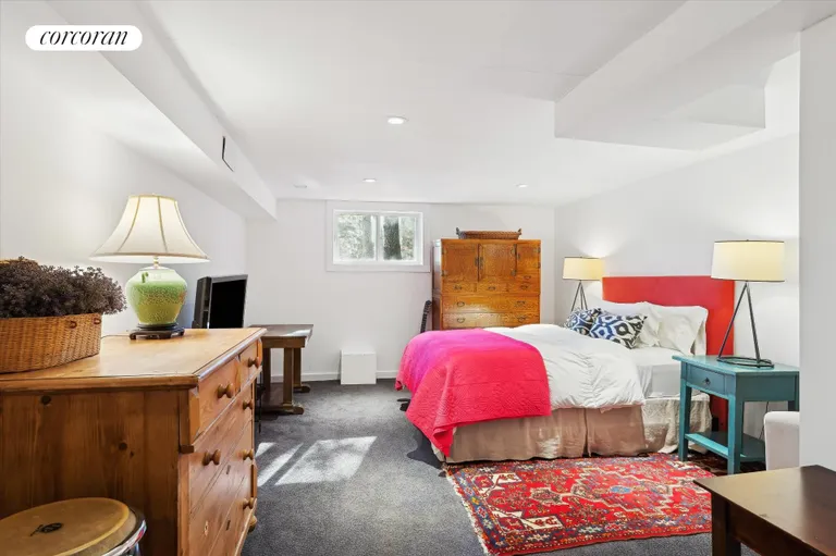 The Hamptons Real Estate | View 190 Treescape Drive Unit 9C | room 16 | View 17