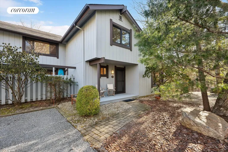 The Hamptons Real Estate | View 190 Treescape Drive Unit 9C | room 19 | View 20