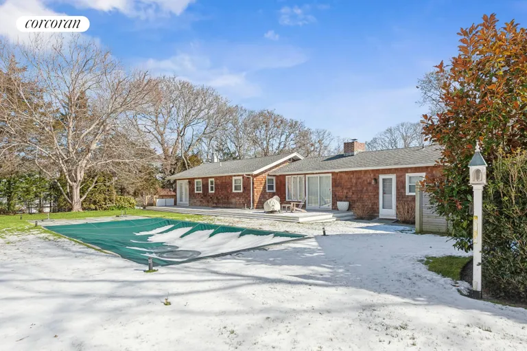 The Hamptons Real Estate | View 73 Charla Drive | room 8 | View 9