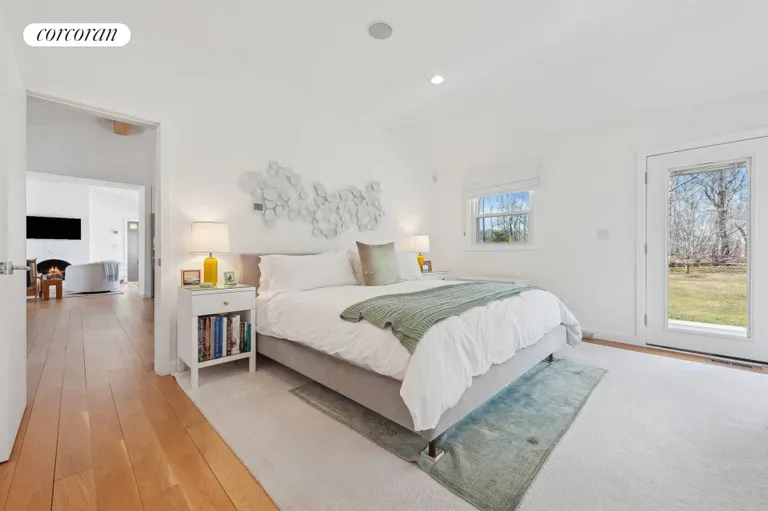 The Hamptons Real Estate | View 73 Charla Drive | room 18 | View 19