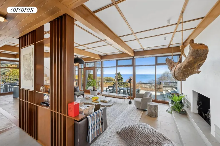The Hamptons Real Estate | View 54 Broadview Road | room 3 | View 4