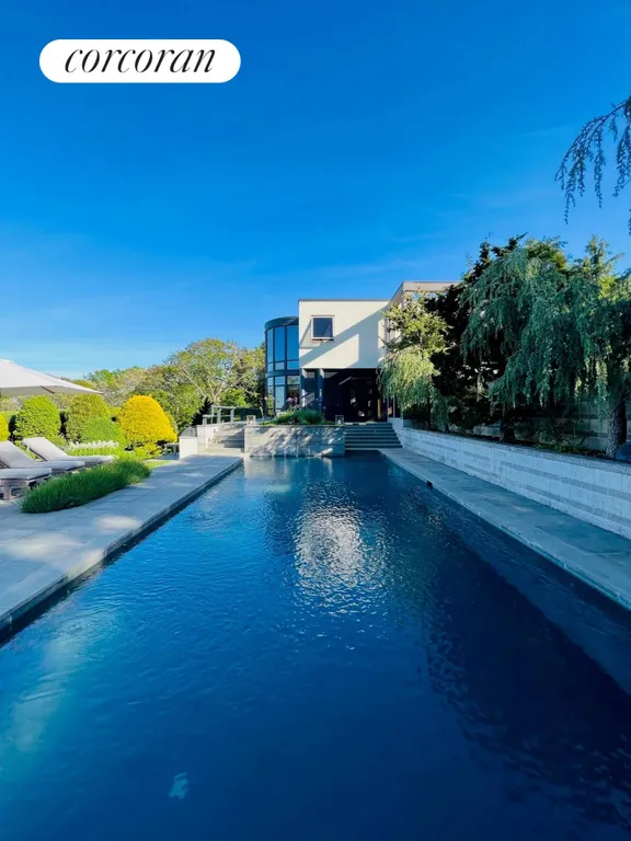 The Hamptons Real Estate | View 54 Broadview Road | room 16 | View 17